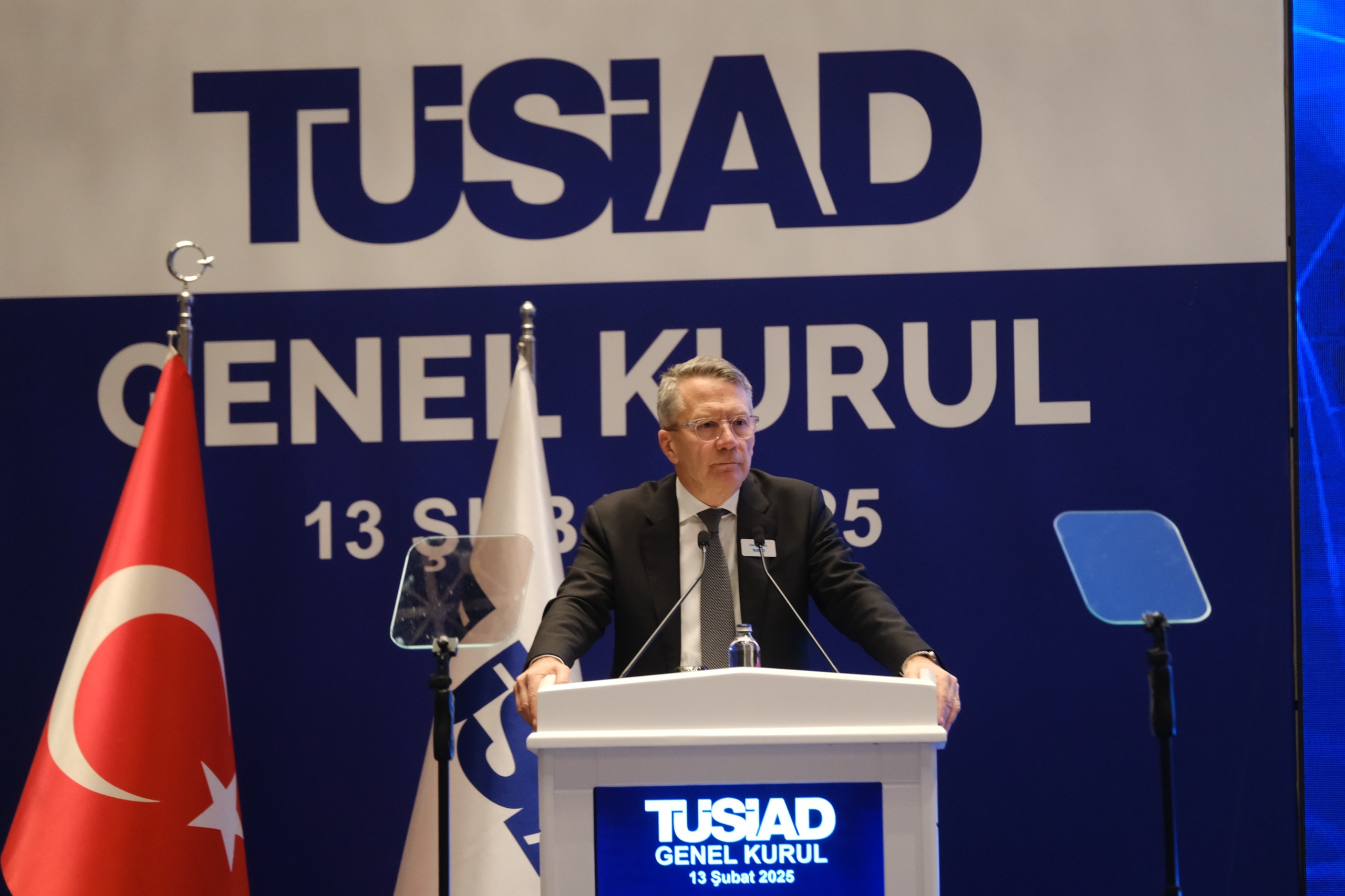 TÜSİAD'dan hükümete eleştiriler